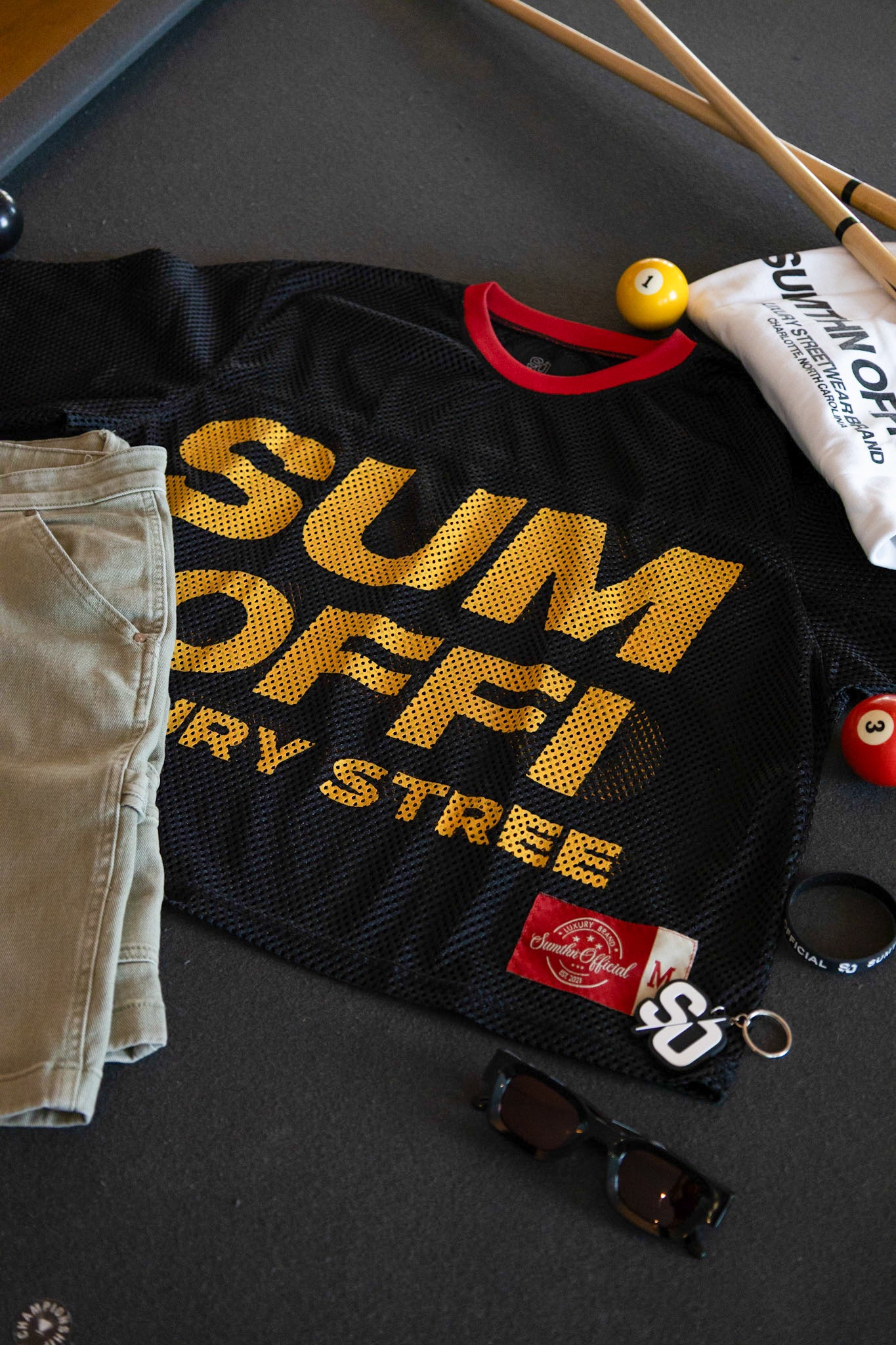 League of Sumthn, Black/Yellow Jersey